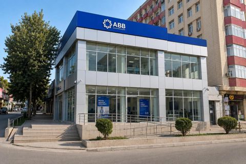 Satılır obyekt 320 m² — Bakı