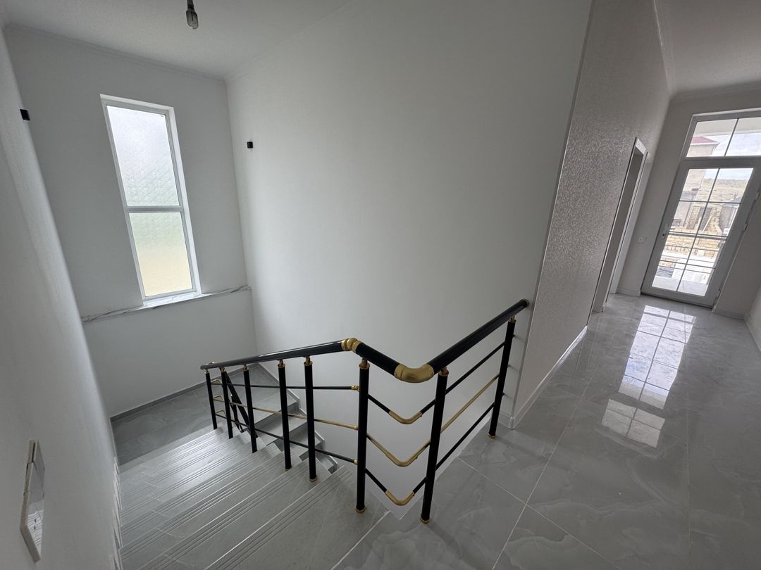 Satılır 4 otaqlı həyət evi/bağ evi 130 m² — Ev, villa, Bakı (8)