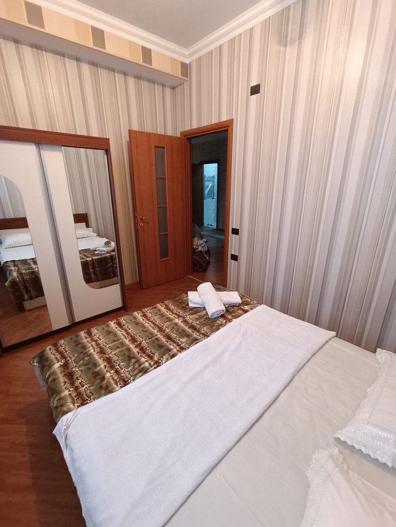 İcarəyə verilir 3 otaqlı yeni tikili 160 m² — Mənzil, Bakı (12)
