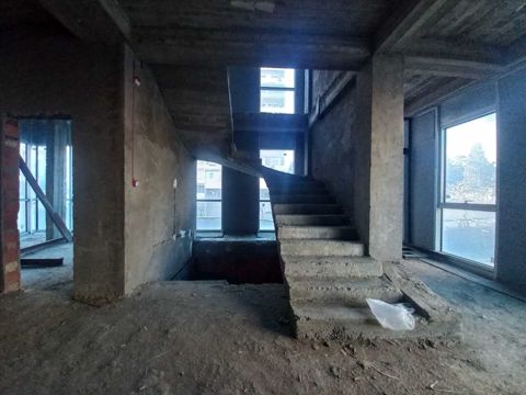 Satılır obyekt 1500 m² — Bakı