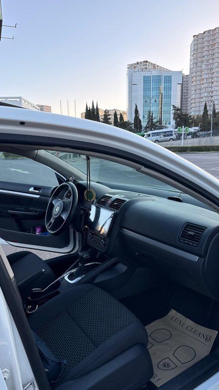 Volkswagen Jetta, 1.6 L, 2010 il, 132 000 km — Avtomobillər, Bakı (9)