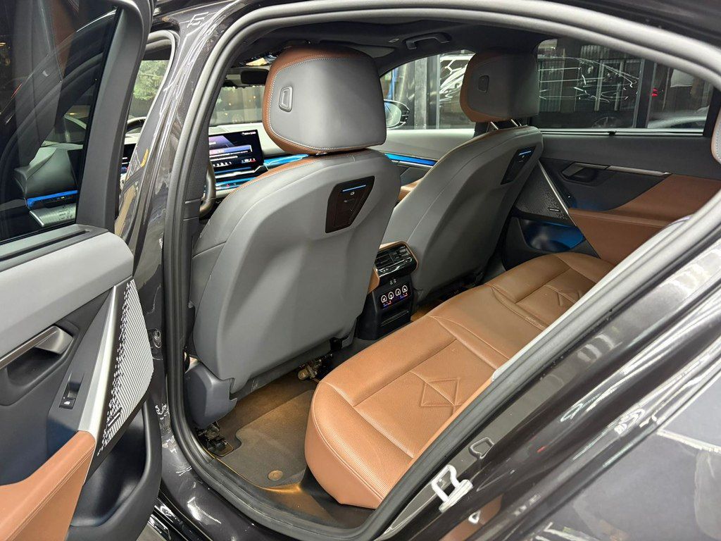 BMW i5, 81.2 kWh, 2023 il, 37 800 km — Avtomobillər, Bakı (5)