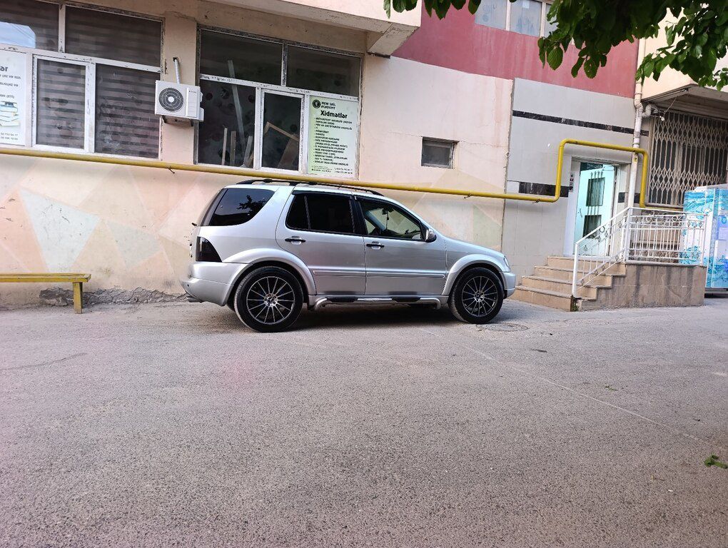 Mercedes ML 400 4MATIC, 4.0 L, 2003 il, 400 000 km — Avtomobillər, Bakı (7)