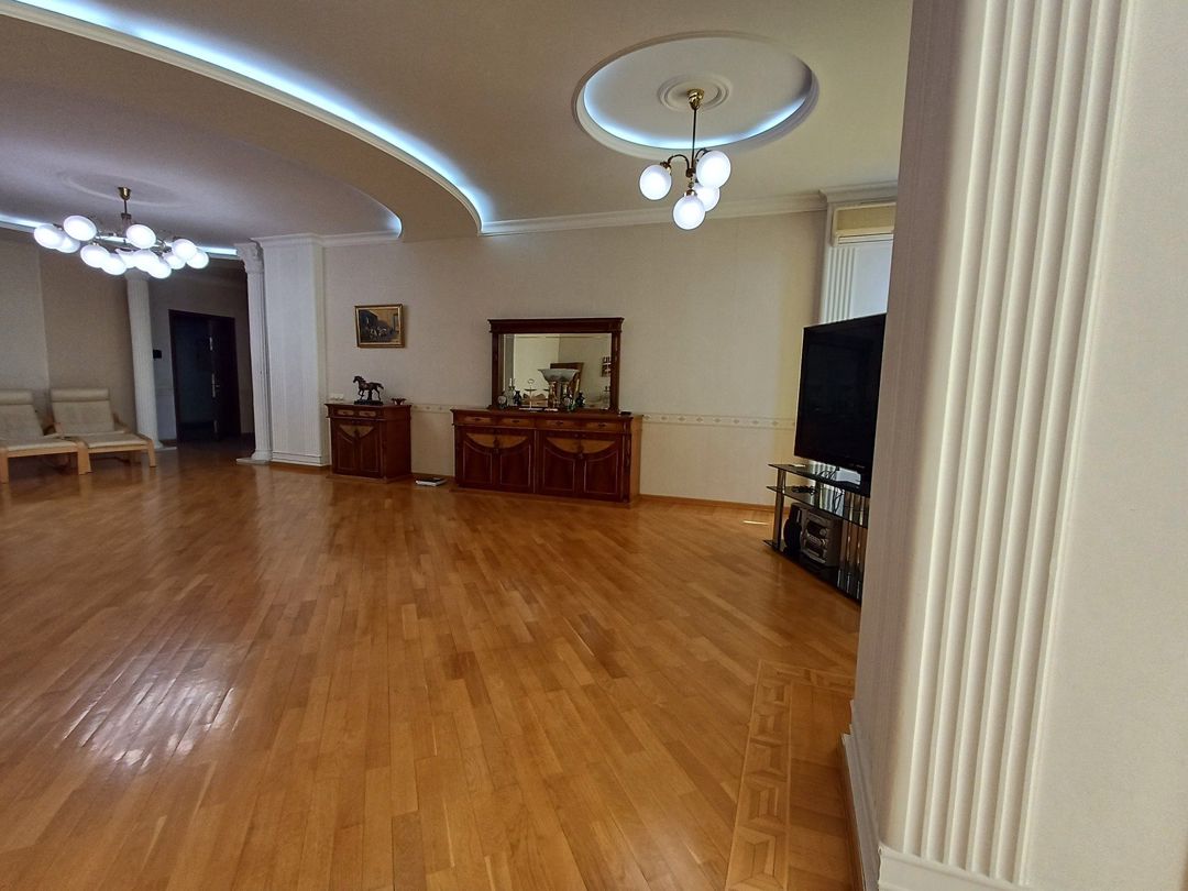 İcarəyə verilir 4 otaqlı yeni tikili 220 m² — Mənzil, Bakı (12)