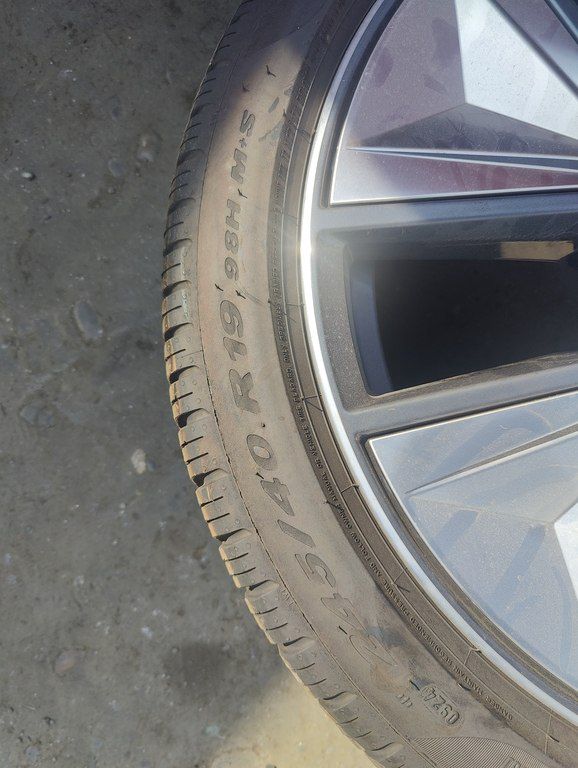 "BMW G20, G26, G30" təkərləri 245/40/R19 — Ehtiyat hissələri və aksesuarlar, Bakı (5)
