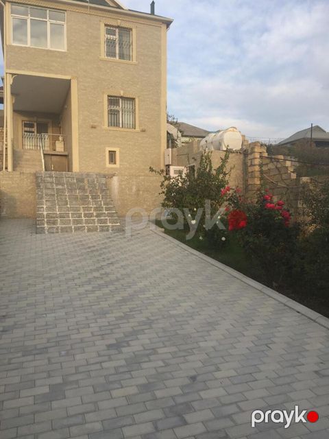 Satılır 4 otaqlı həyət evi/bağ evi 170 m²