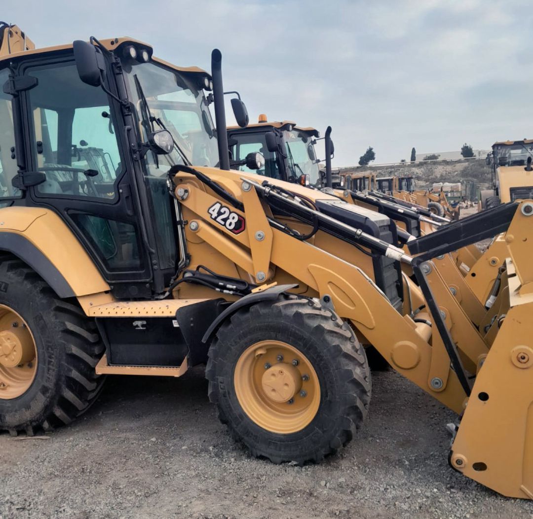 CAT 428 ekskavator-yükləyici icarəsi — Avtomobil icarəsi, Bakı (3)