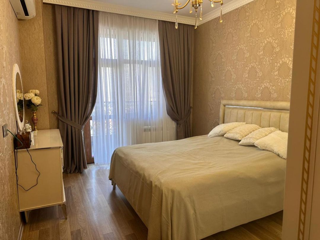 Satılır 2 otaqlı yeni tikili 75 m² — Mənzil, Bakı (3)