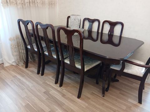 Masa və oturacaqlar — Bakı