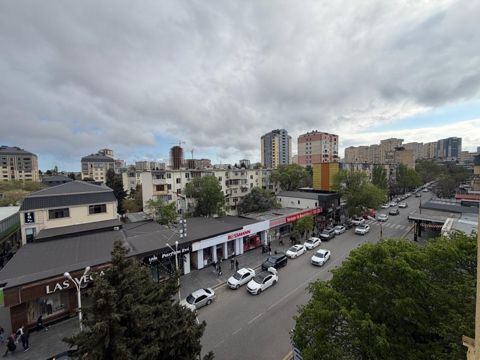 Satılır 2 otaqlı köhnə tikili 30 m² — Bakı