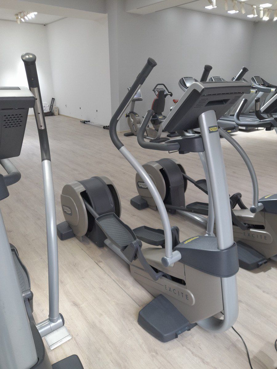 Elliptik trenajor "Technogym Synchro Excite 700" — İdman, hobi, istirahət, Bakı (6)