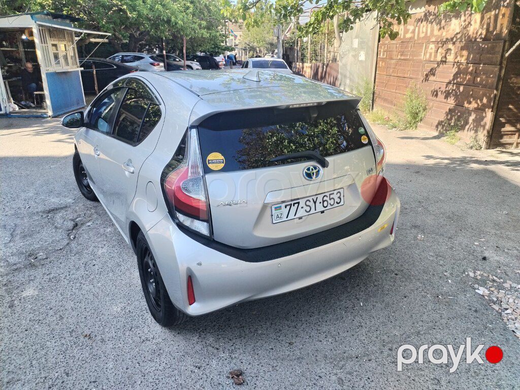 Toyota Aqua, 1.5 L, 0.87 kWh, 2019 il, 128 000 km — Avtomobillər, Bakı (2)