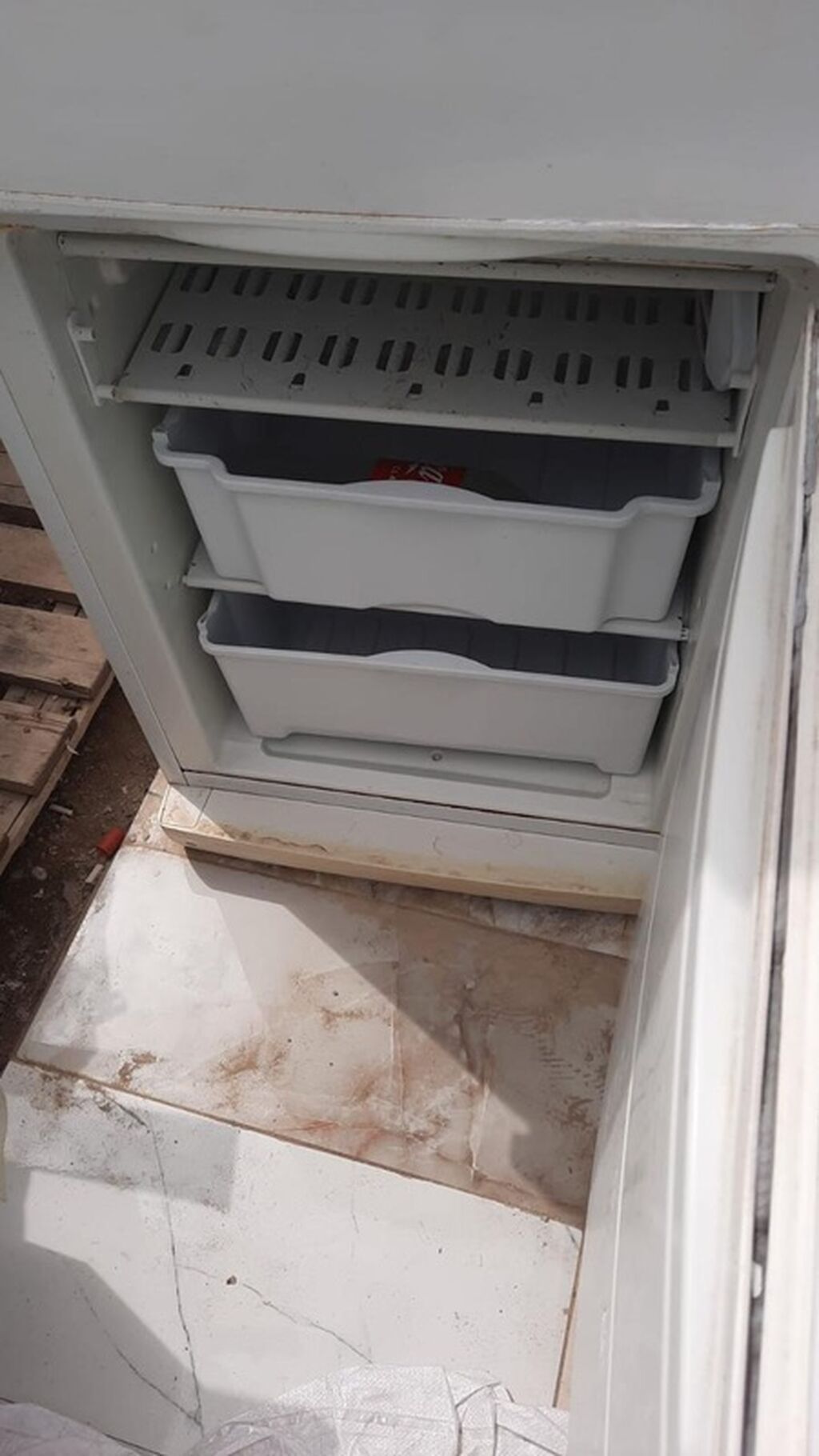 Indesit iki qapılı soyuducu - Brend/model: Indesit, üst hissə — Soyuducular, Güzdək (3)