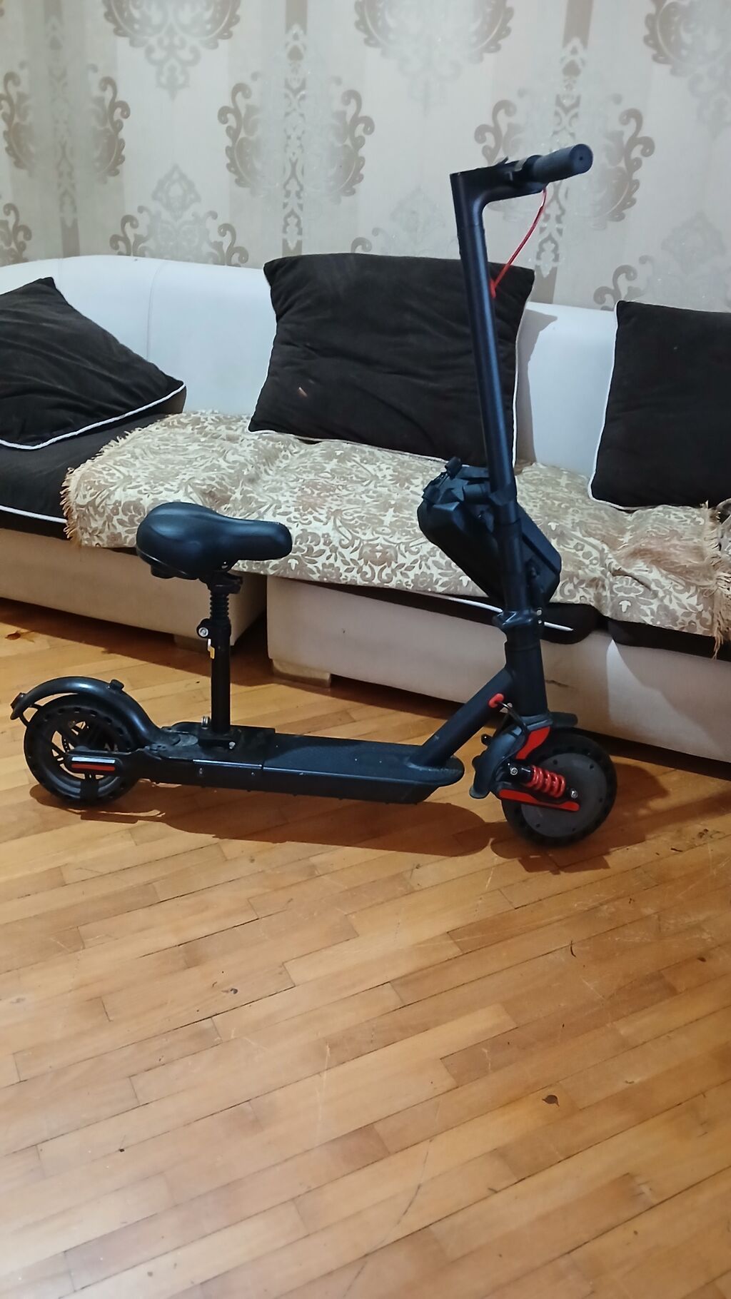 Oturacaqlı elektrik skuter - Rəng: qara - Qatlana bilən konstruksiya — Skuterlər, Bakı