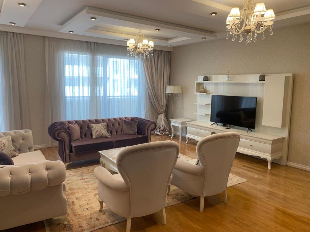 İcarəyə verilir 3 otaqlı yeni tikili 180 m² — Mənzil, Bakı (8)