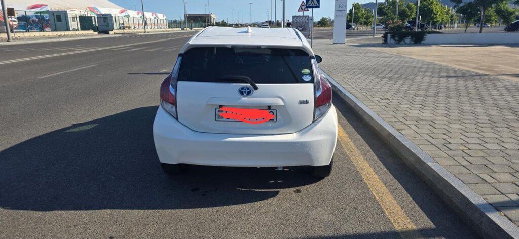 Toyota Aqua, 1.5 L, 0.9 kWh, 2016 il, 170 000 km — Avtomobillər, Bakı (4)