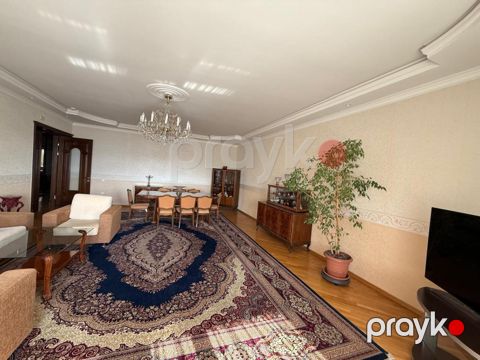 İcarəyə verilir 4 otaqlı yeni tikili 200 m²