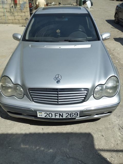 Mercedes C 200, 2.0 L, 2000 il, 280 000 km — Gəncə
