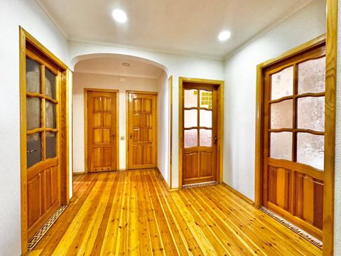 Satılır 3 otaqlı köhnə tikili 80 m² — Bakı