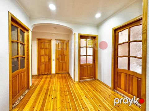 Satılır 3 otaqlı köhnə tikili 80 m²