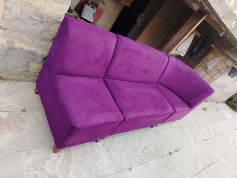 Divan ela veziyyetde. Qiymet 100 azn Unvan Bineqedi Vesile 7803 — Mehdiabad