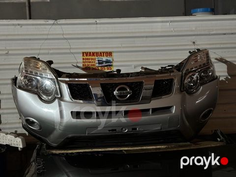 "Nissan X-trail T31" ön hissəsi