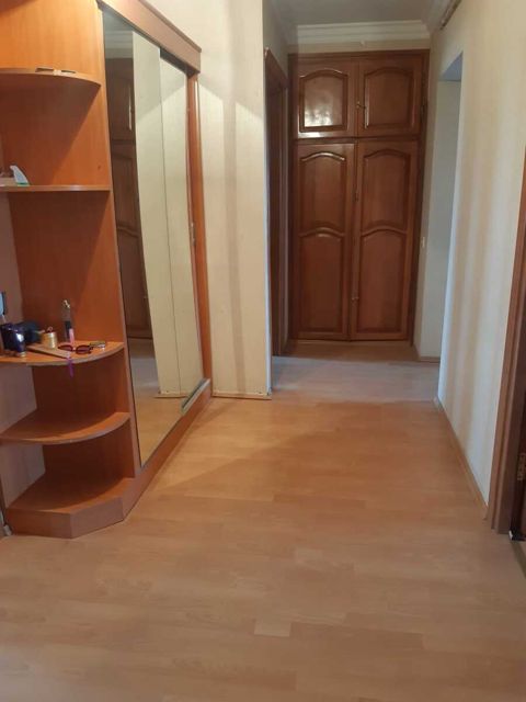 İcarəyə verilir 3 otaqlı köhnə tikili 70 m² — Bakı