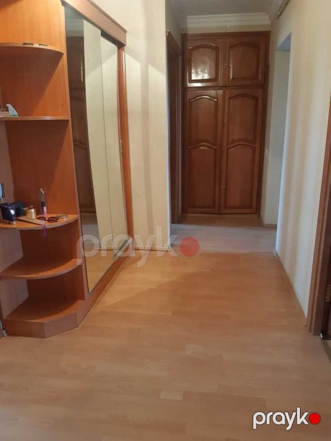 İcarəyə verilir 3 otaqlı köhnə tikili 70 m²
