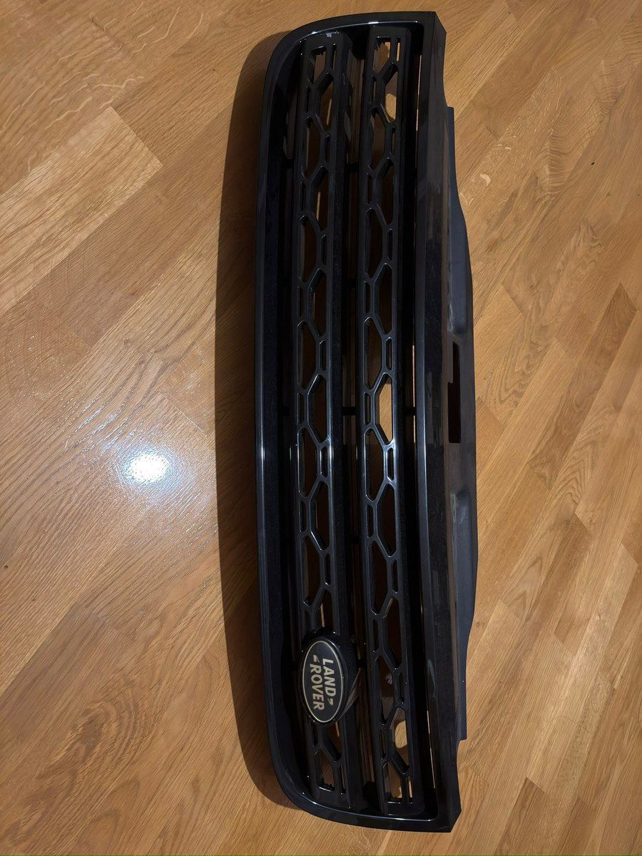 Land Rover Discovery 5 ön radiator barmaqlığı — Ehtiyat hissələri və aksesuarlar, Bakı