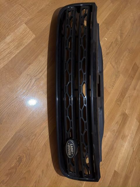 Land Rover Discovery 5 ön radiator barmaqlığı — Bakı