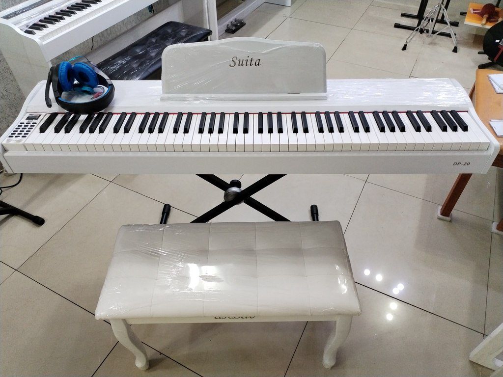 Elektro pianino — Musiqiə alətləri, Bakı (7)