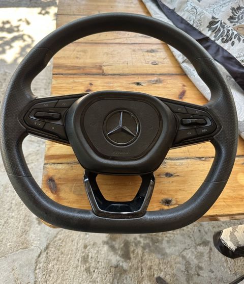 Mercedes sükanı — Bakı