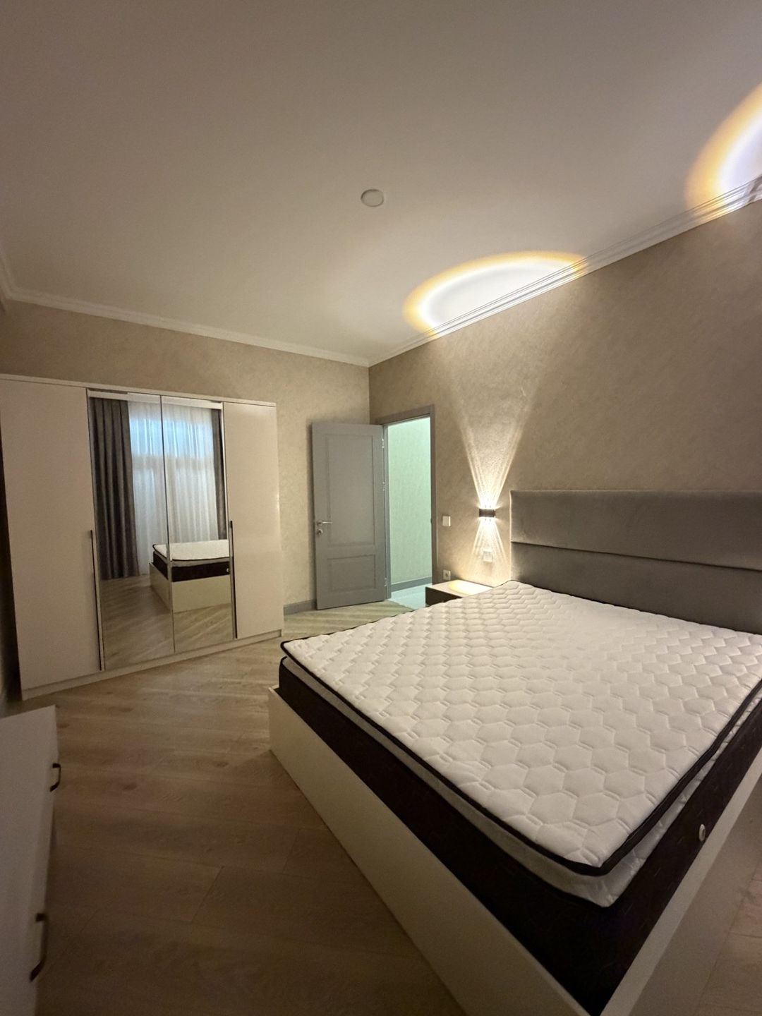 İcarəyə verilir 2 otaqlı yeni tikili 90 m² — Mənzil, Bakı (8)