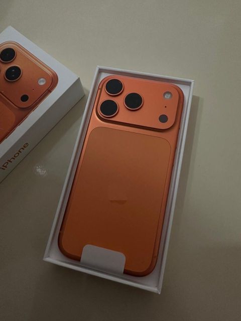 Apple iPhone 17 Pro Cosmic Orange 256GB/12GB — Bakı