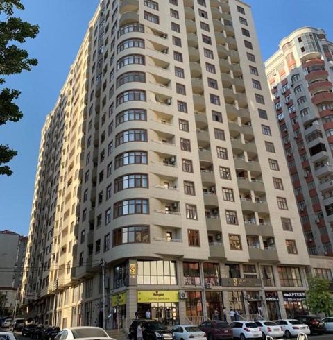 Satılır obyekt 500 m² — Bakı