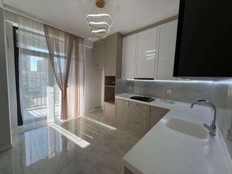 Satılır 4 otaqlı yeni tikili 130 m² — Bakı