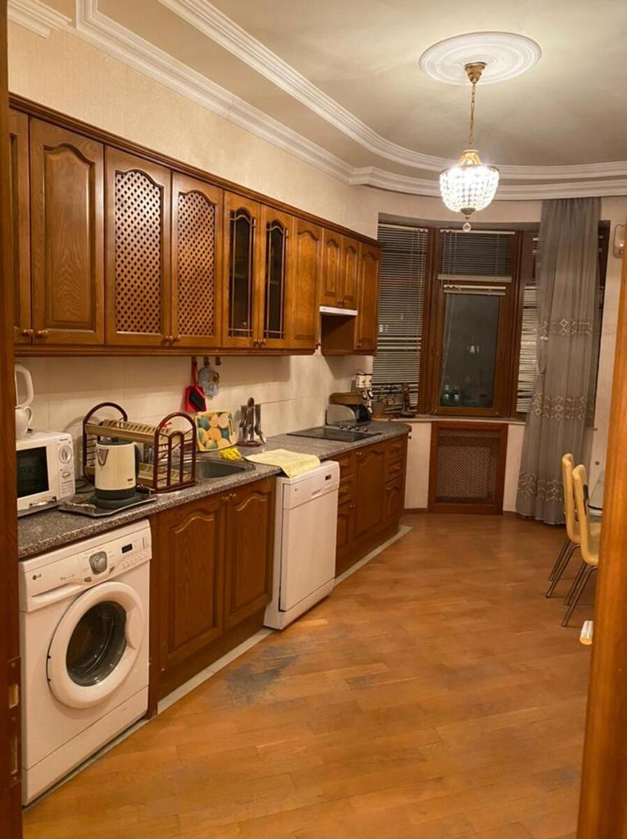 İcarəyə verilir 4 otaqlı yeni tikili 170 m² — Mənzil, Bakı (7)