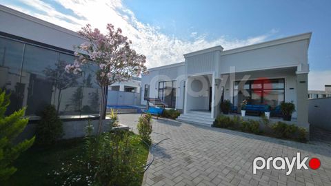 Satılır 4 otaqlı həyət evi/bağ evi 200 m²