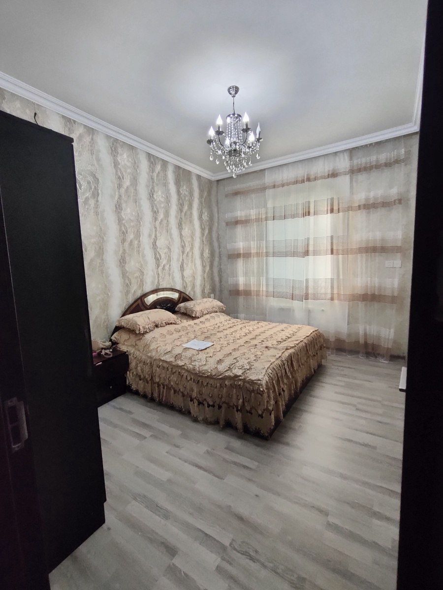 Satılır 4 otaqlı həyət evi/bağ evi 200 m² — Ev, villa, Bakı (10)
