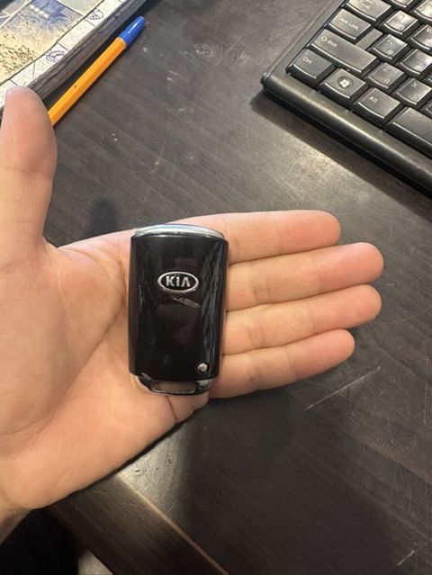 Kia sorento 2019 açarı Orginaldır — Gəncə