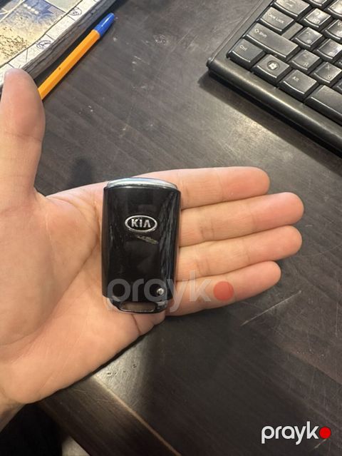 Kia sorento 2019 açarı Orginaldır — Gəncə