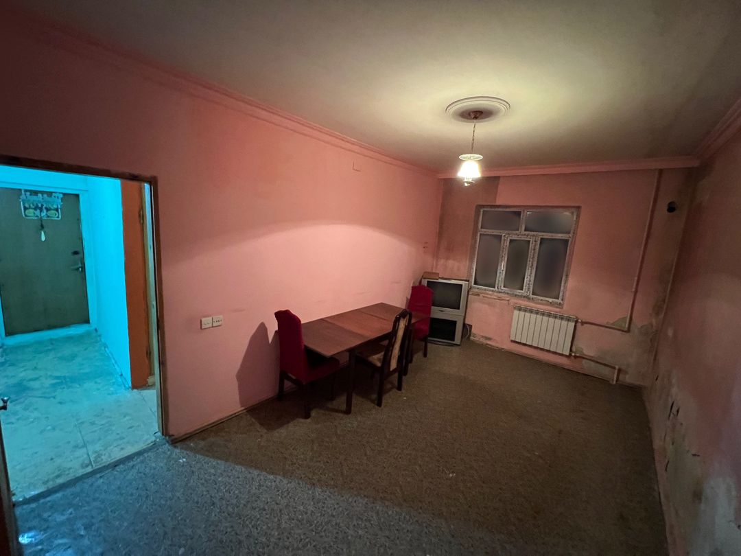 Satılır 3 otaqlı köhnə tikili 75 m² — Mənzil, Bakı (2)