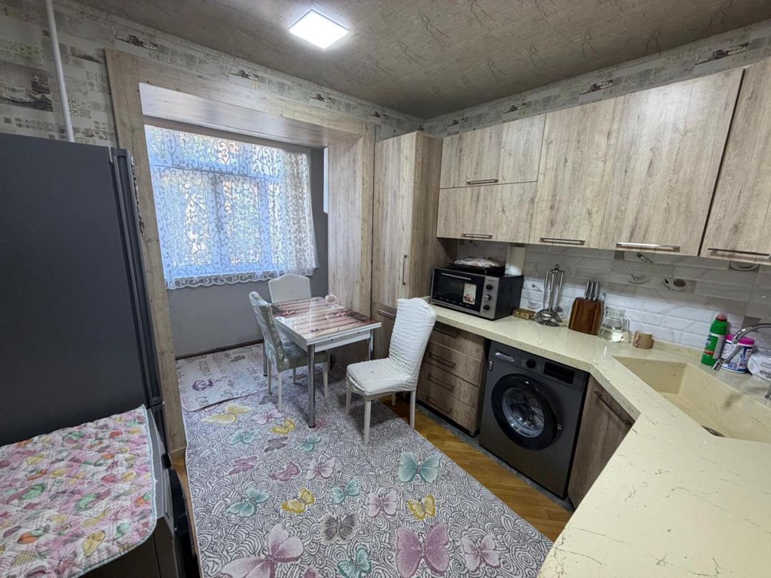 Satılır 4 otaqlı köhnə tikili 110 m² — Mənzil, Bakı (11)