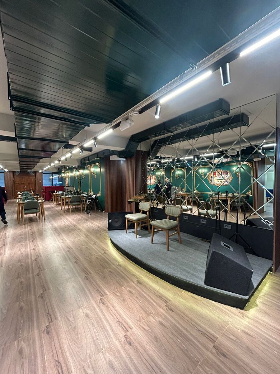 Satılır obyekt 550 m² — Əmlak, Bakı