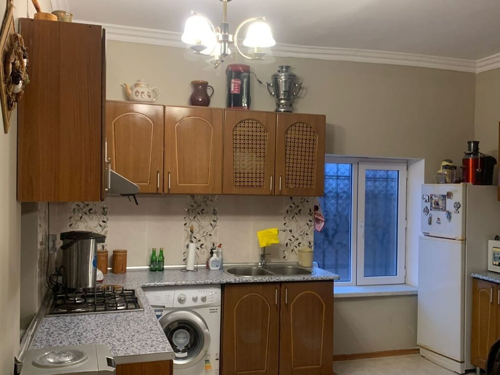 200 kv. m, 5 otaqlı — Ev, villa, Bakı (10)
