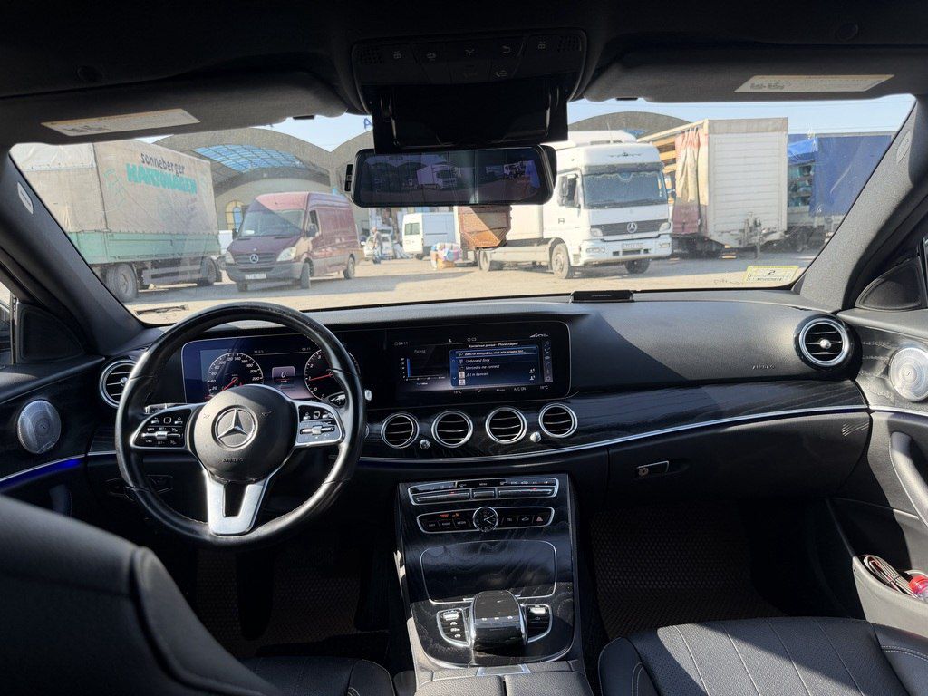 Mercedes E 350 4MATIC, 2.0 L, 2019 il, 100 000 km — Avtomobillər, Bakı (4)
