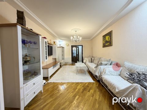 Satılır 3 otaqlı köhnə tikili 100 m²