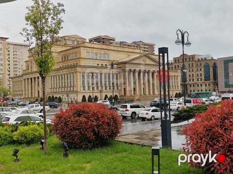 Satılır 3 otaqlı yeni tikili 121 m²