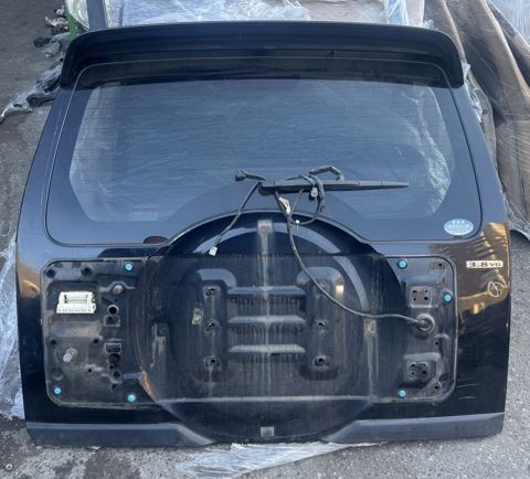 Mitsubishi Pajero baqajı — Bakı