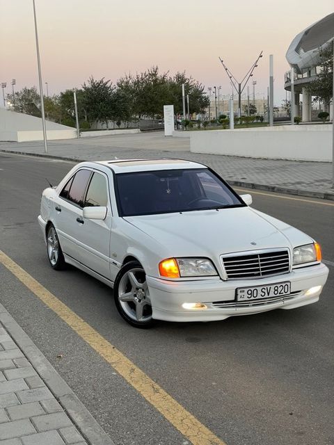 Mercedes C 230, 2.3 L, 1998 il, 330 000 km — Bakı